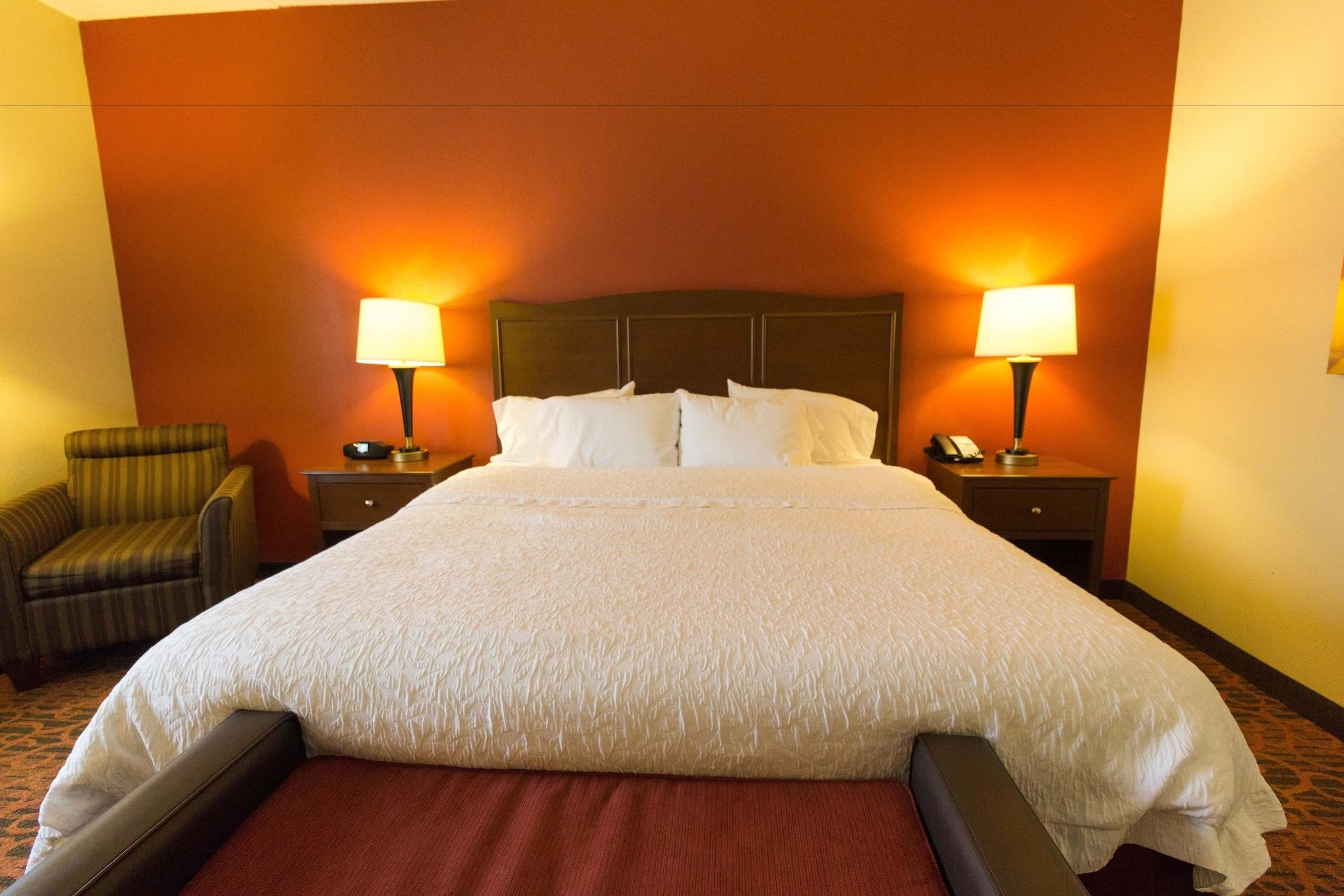 Hampton Inn Columbus-South Гроув Сити Екстериор снимка