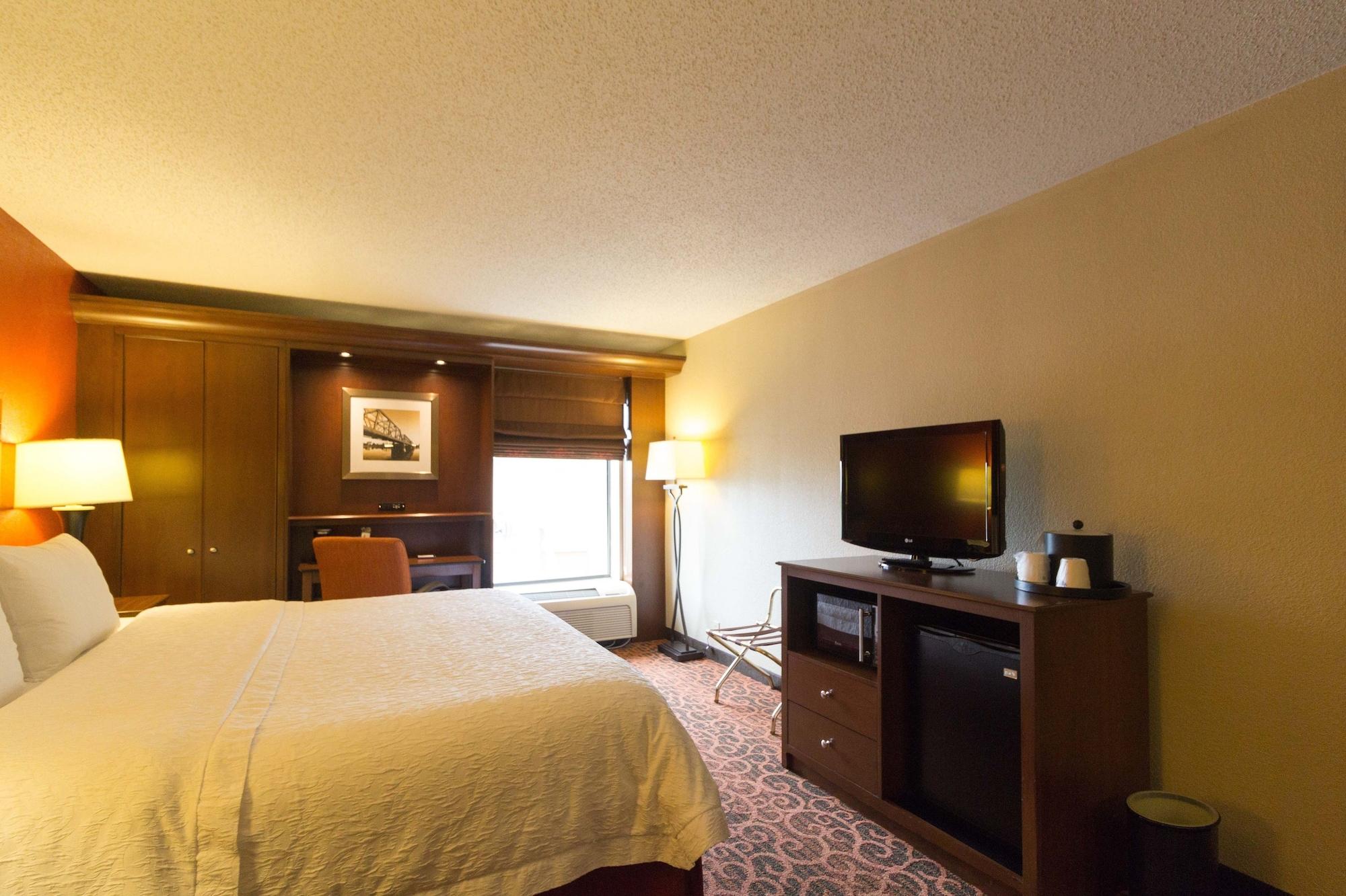Hampton Inn Columbus-South Гроув Сити Екстериор снимка