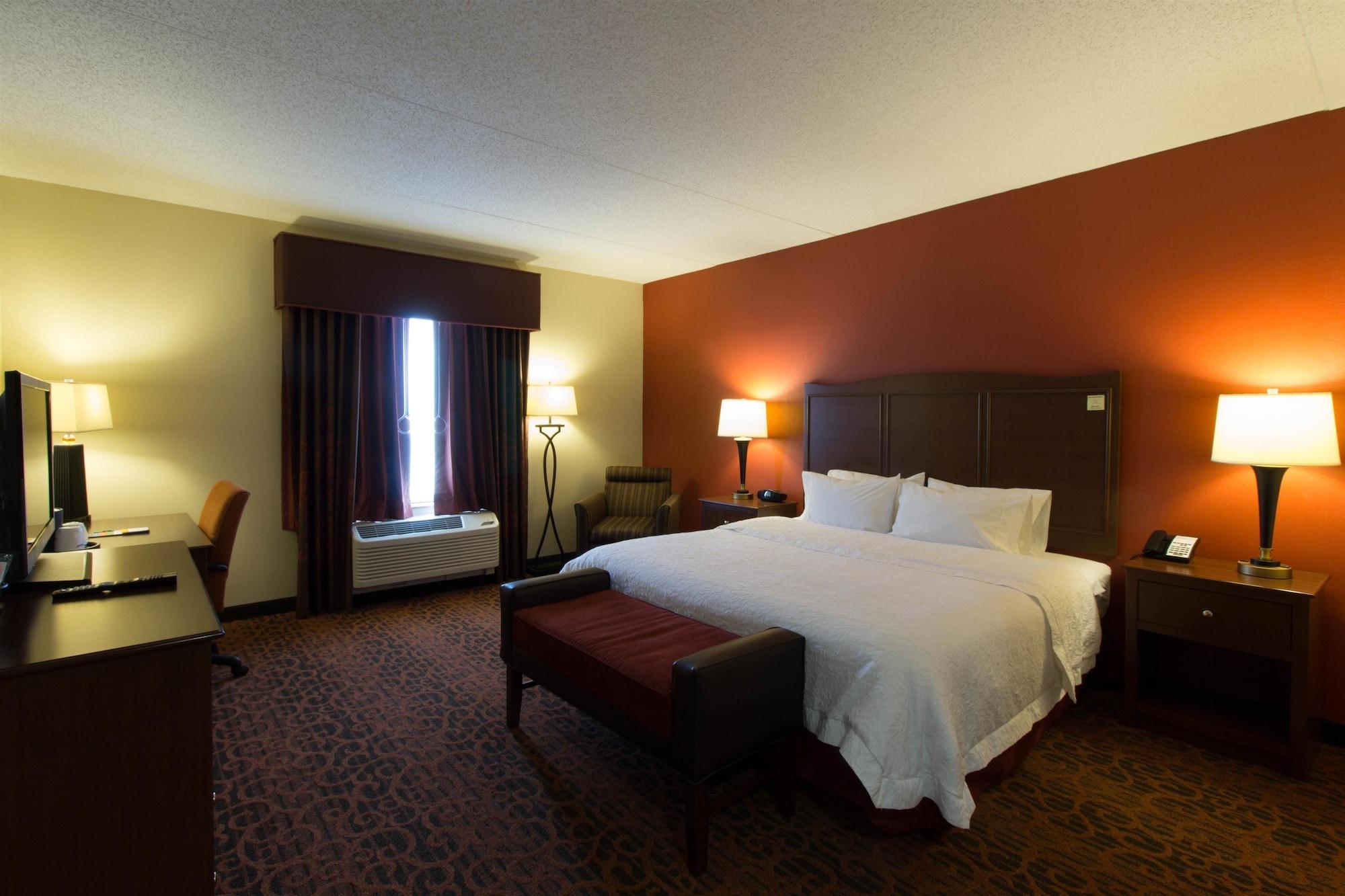 Hampton Inn Columbus-South Гроув Сити Екстериор снимка