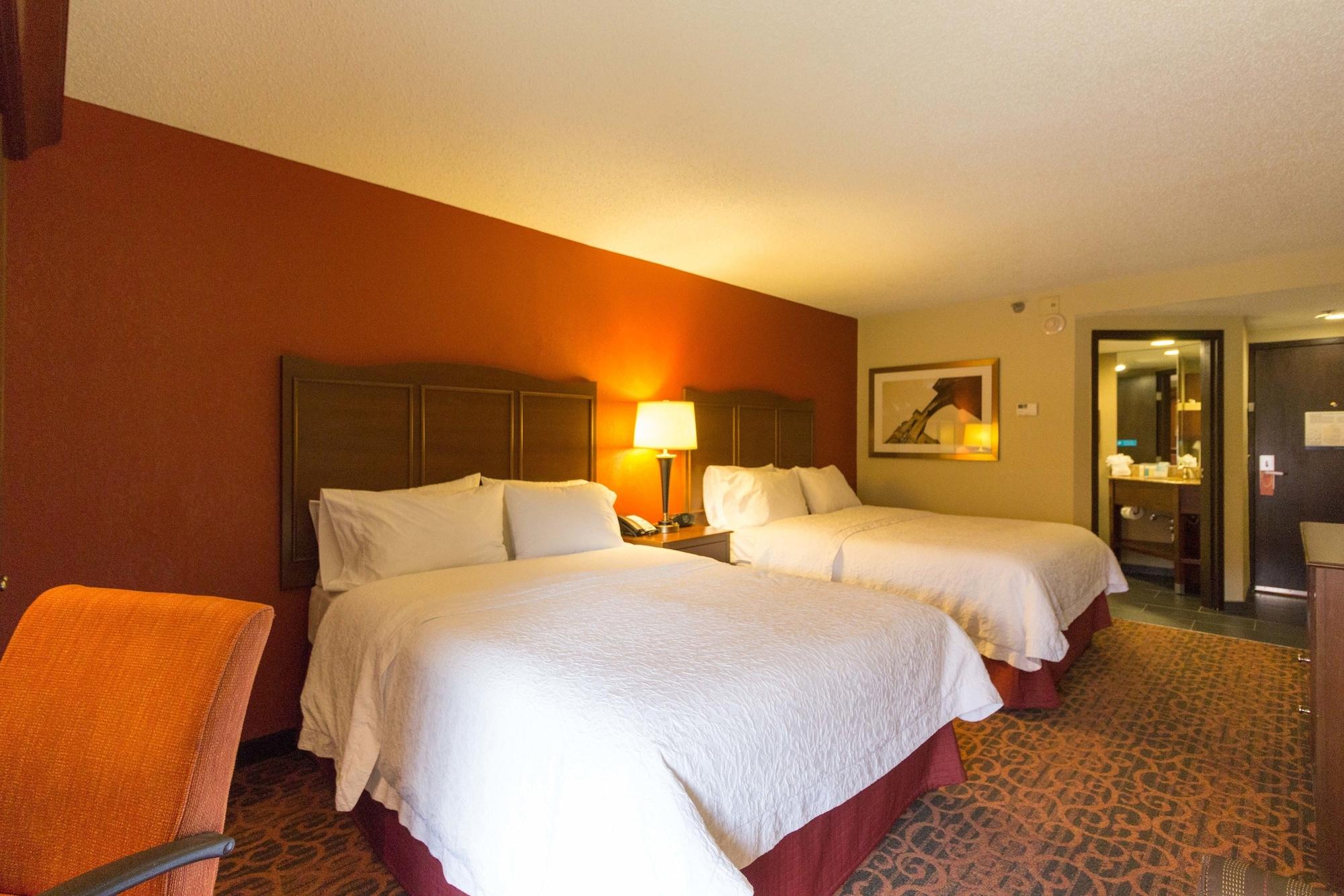 Hampton Inn Columbus-South Гроув Сити Екстериор снимка