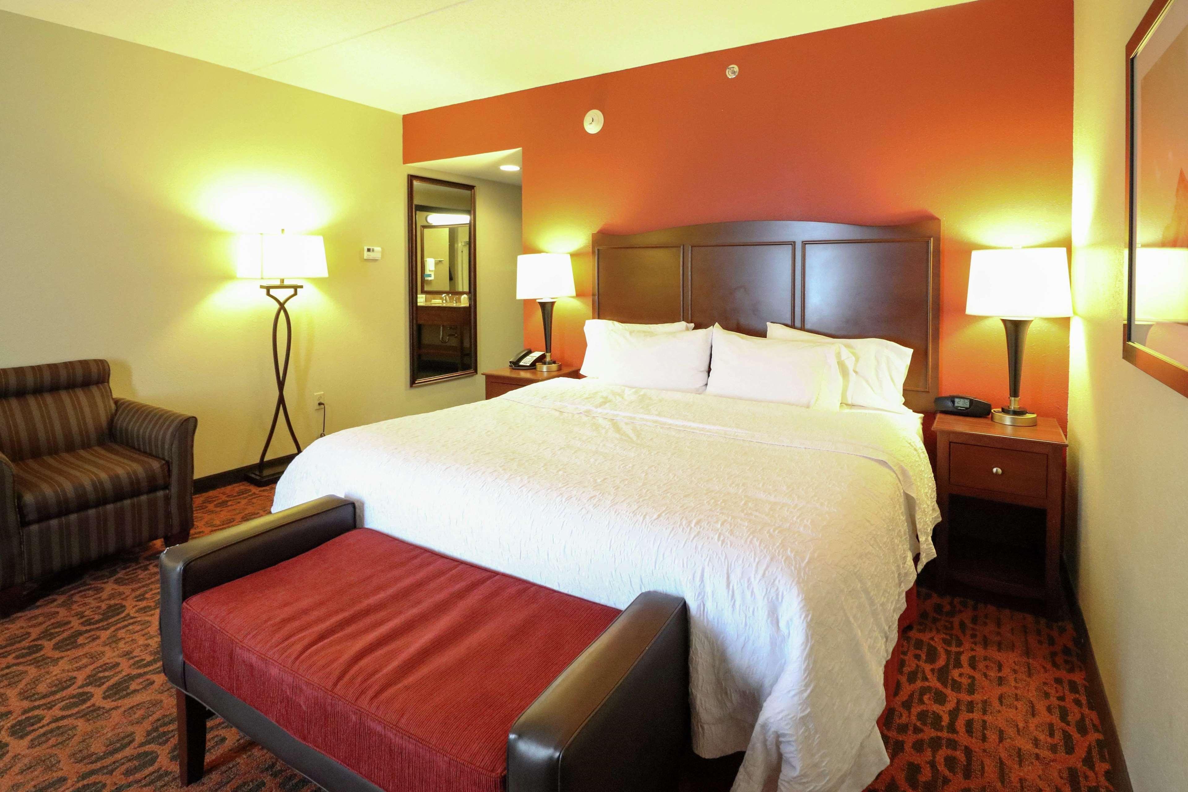 Hampton Inn Columbus-South Гроув Сити Екстериор снимка