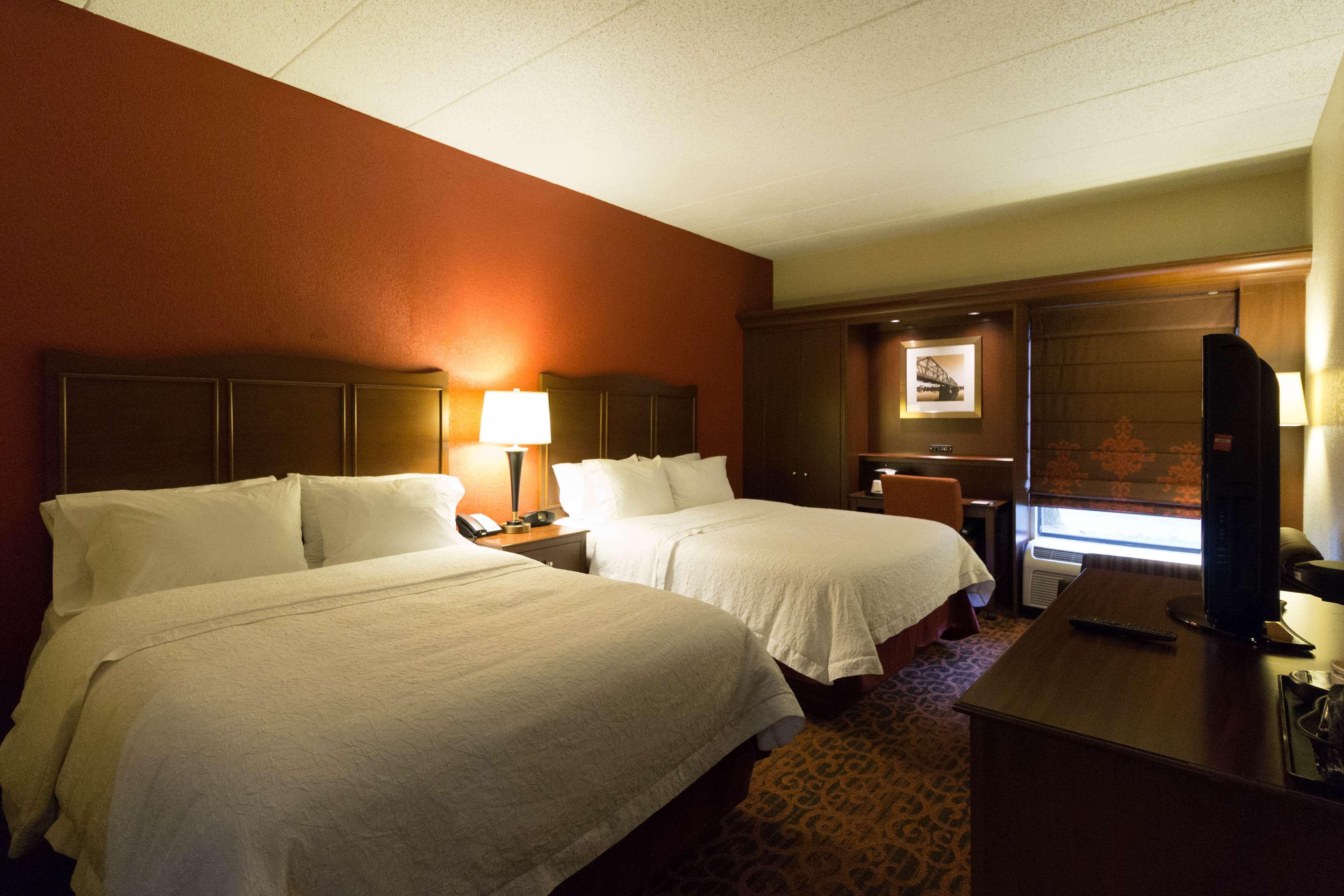 Hampton Inn Columbus-South Гроув Сити Екстериор снимка