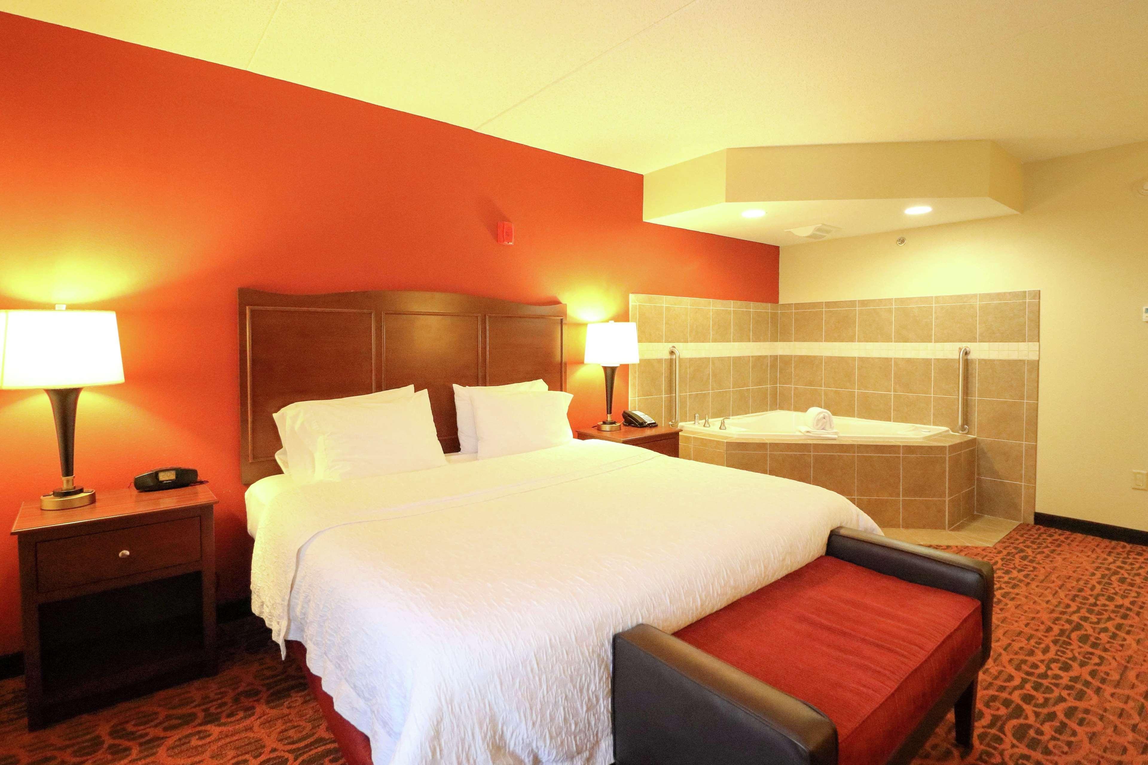 Hampton Inn Columbus-South Гроув Сити Екстериор снимка