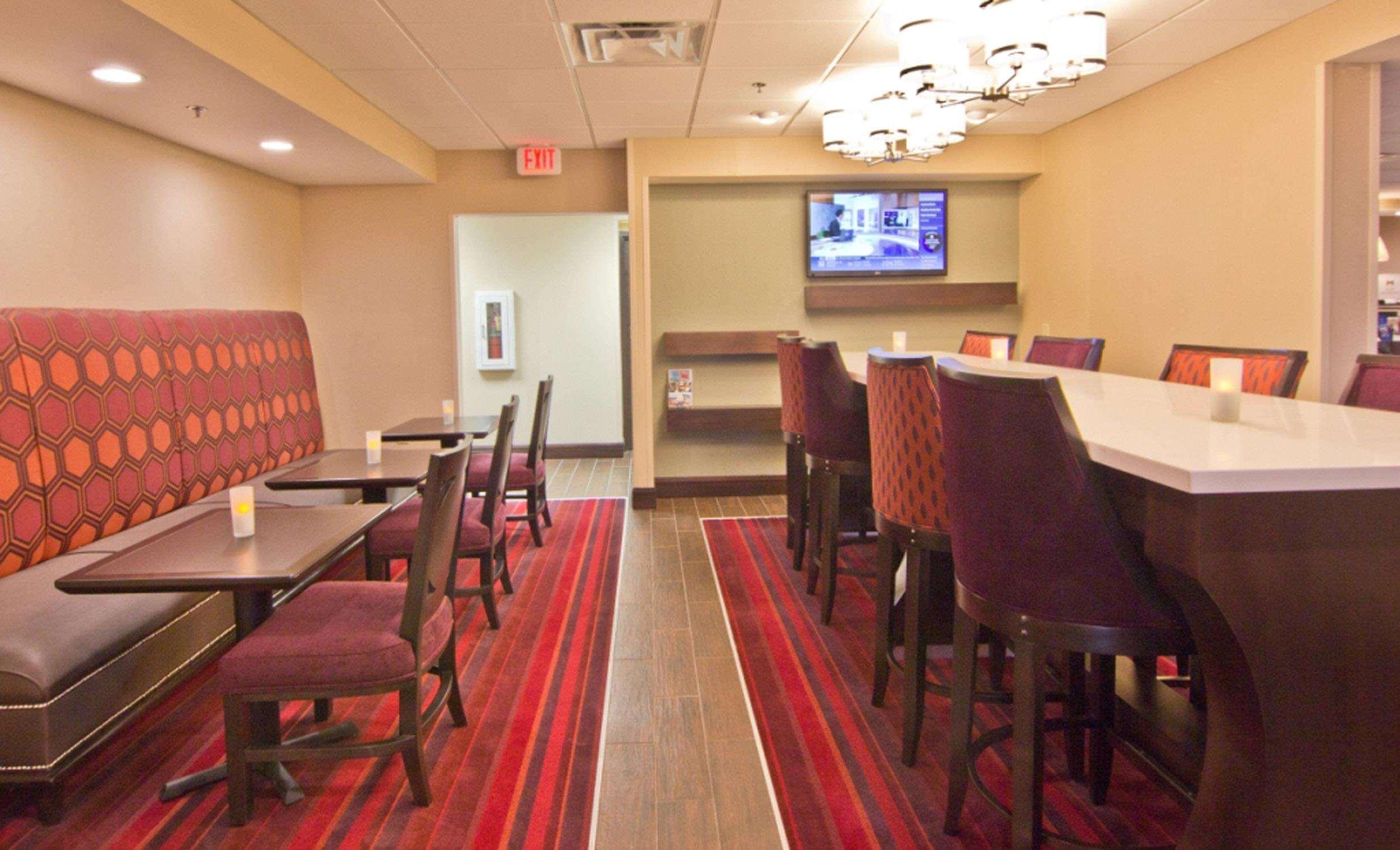 Hampton Inn Columbus-South Гроув Сити Екстериор снимка
