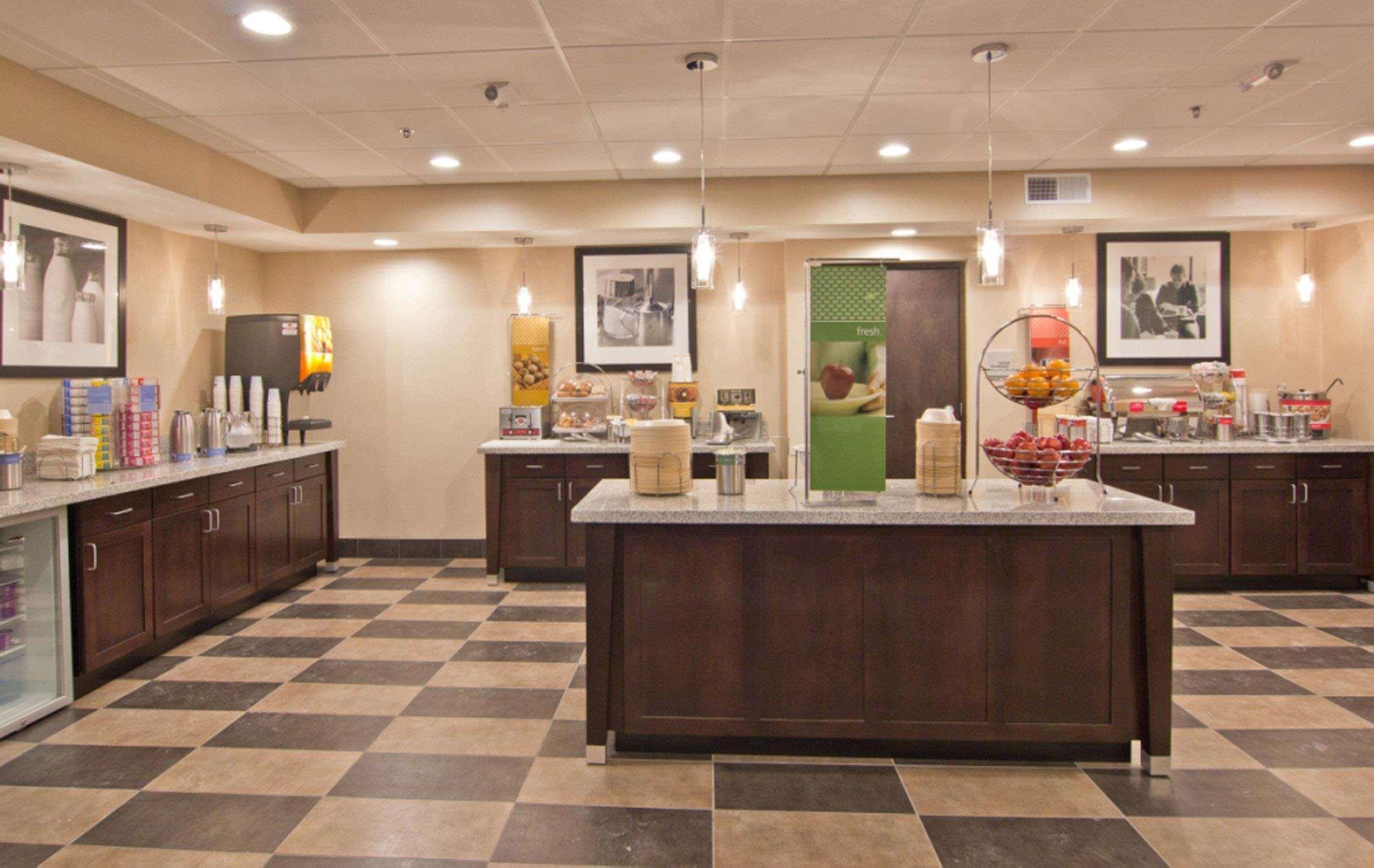 Hampton Inn Columbus-South Гроув Сити Екстериор снимка