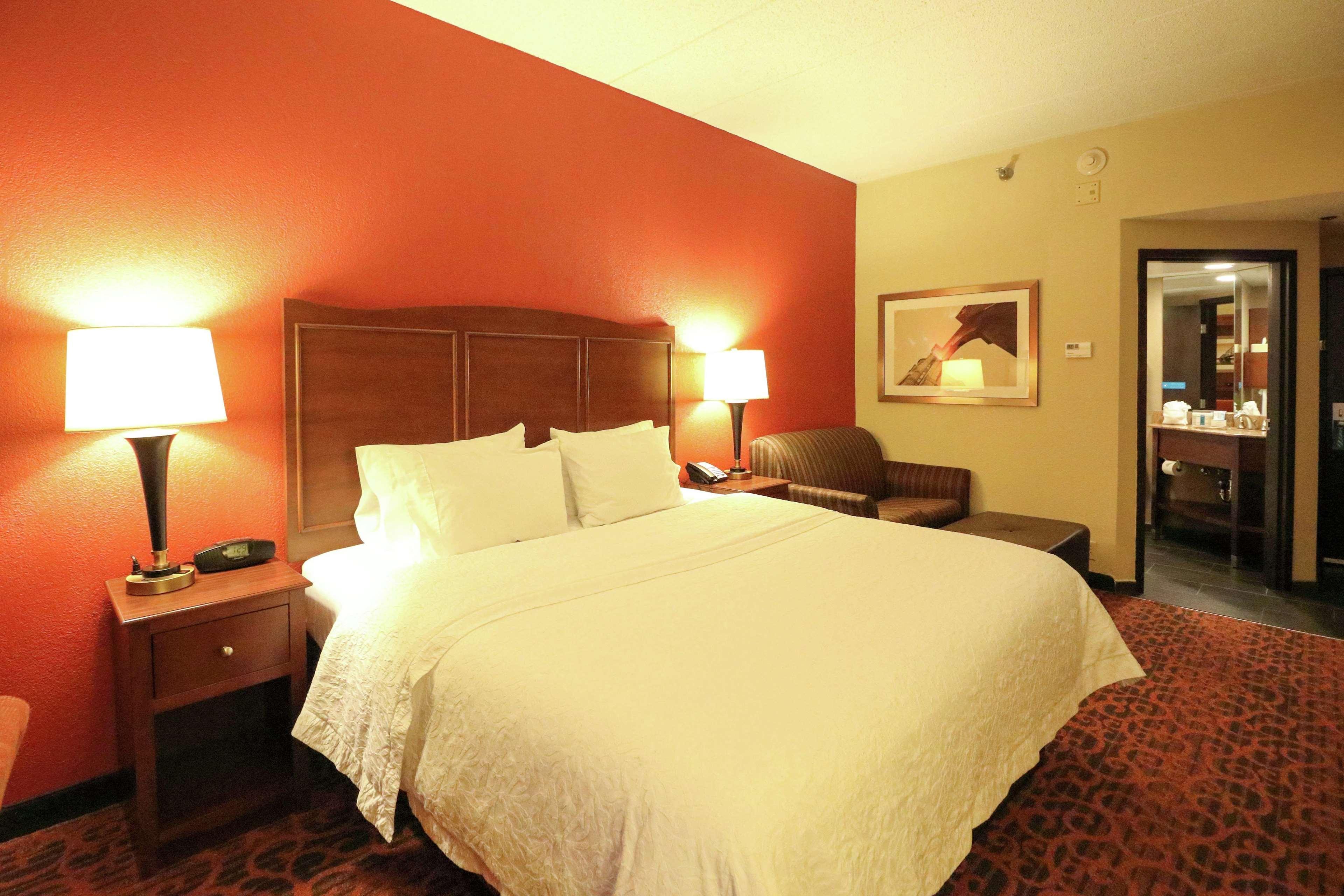 Hampton Inn Columbus-South Гроув Сити Екстериор снимка