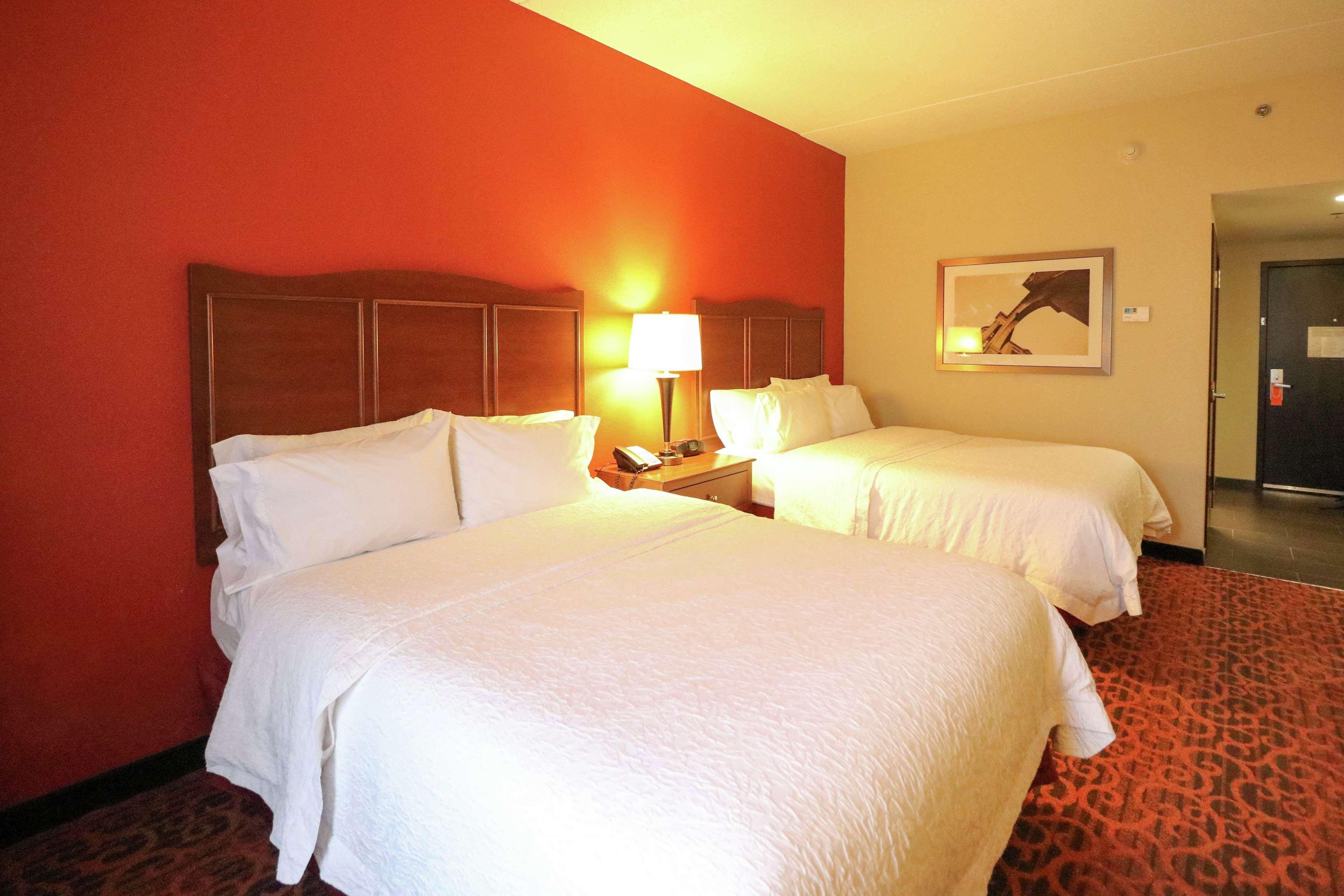 Hampton Inn Columbus-South Гроув Сити Екстериор снимка