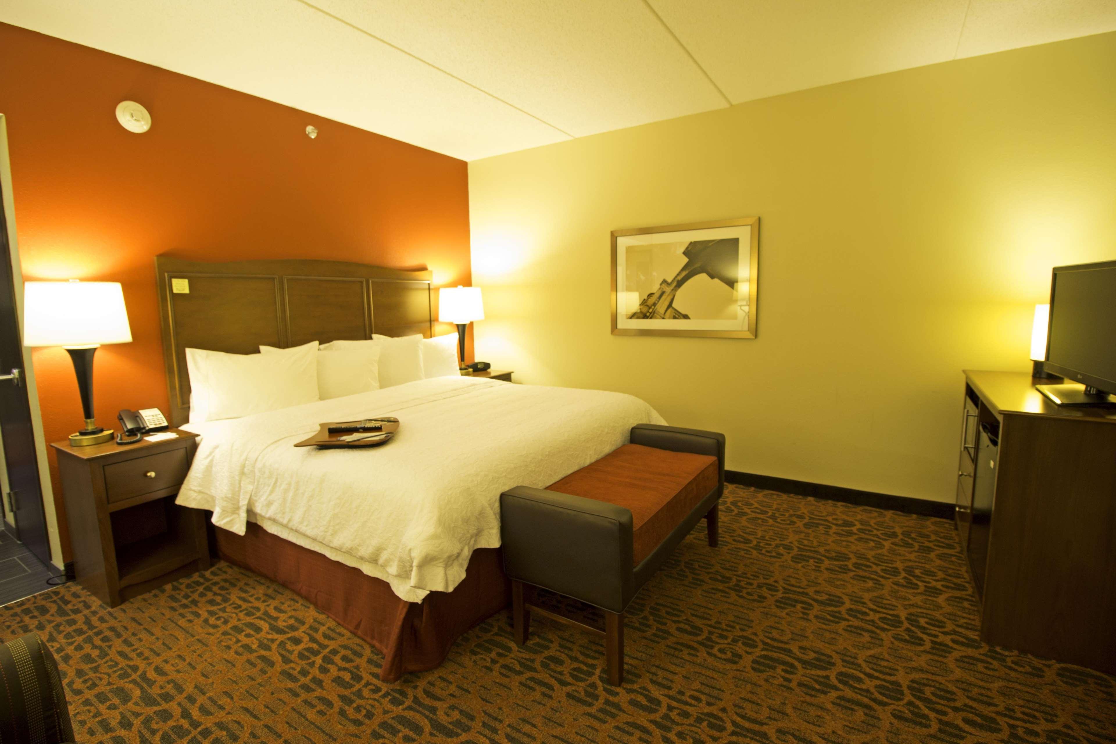 Hampton Inn Columbus-South Гроув Сити Екстериор снимка