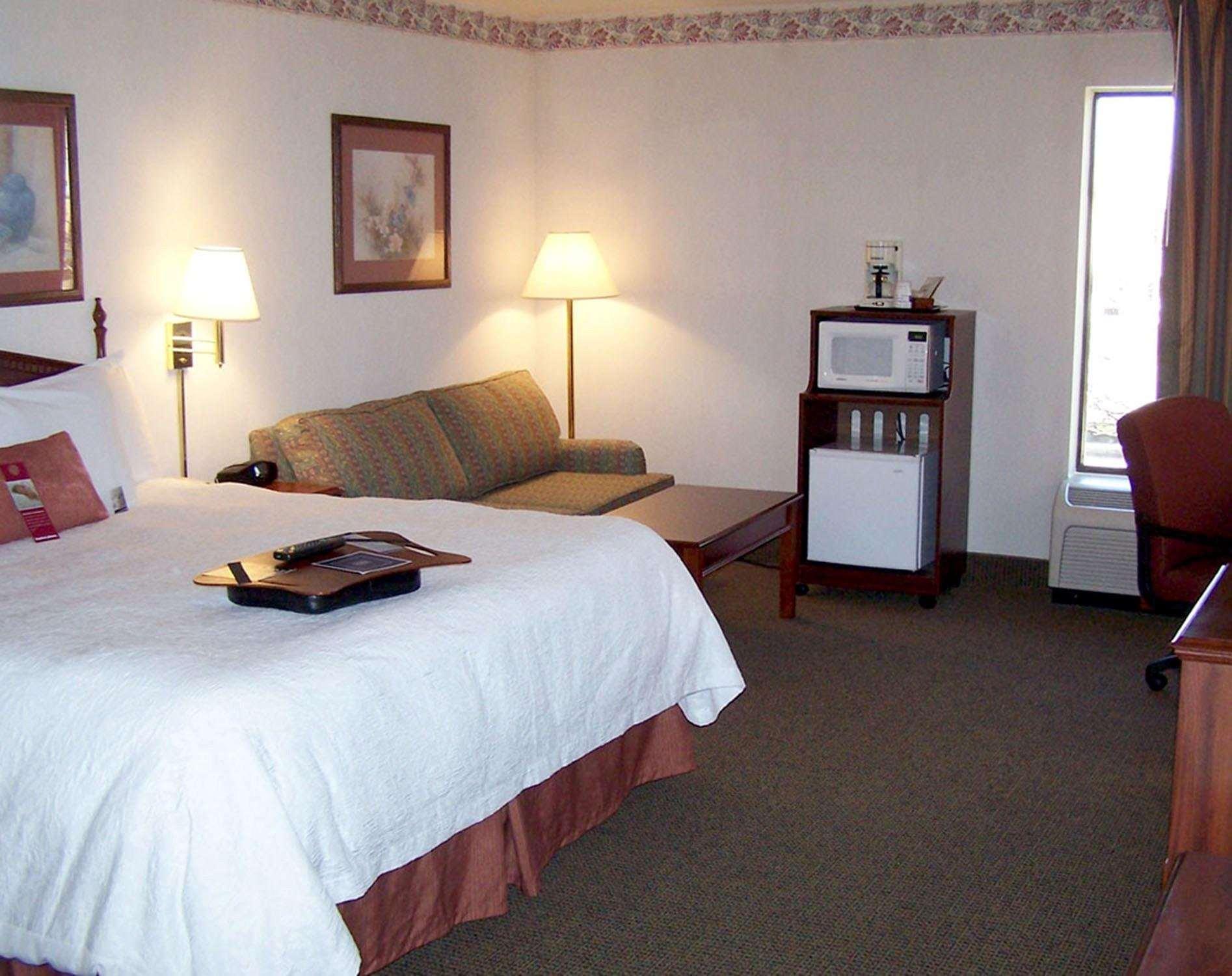 Hampton Inn Columbus-South Гроув Сити Екстериор снимка