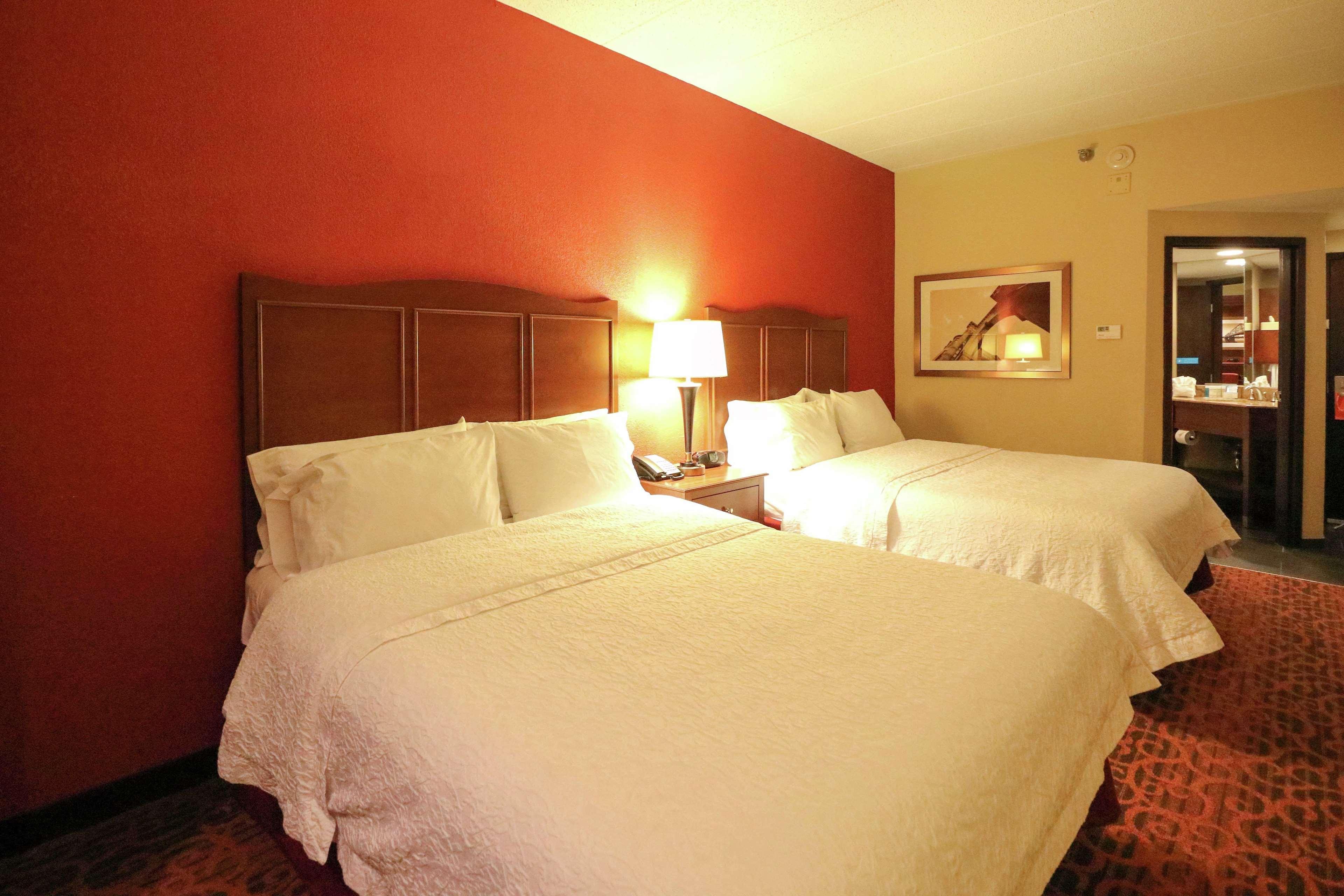 Hampton Inn Columbus-South Гроув Сити Екстериор снимка